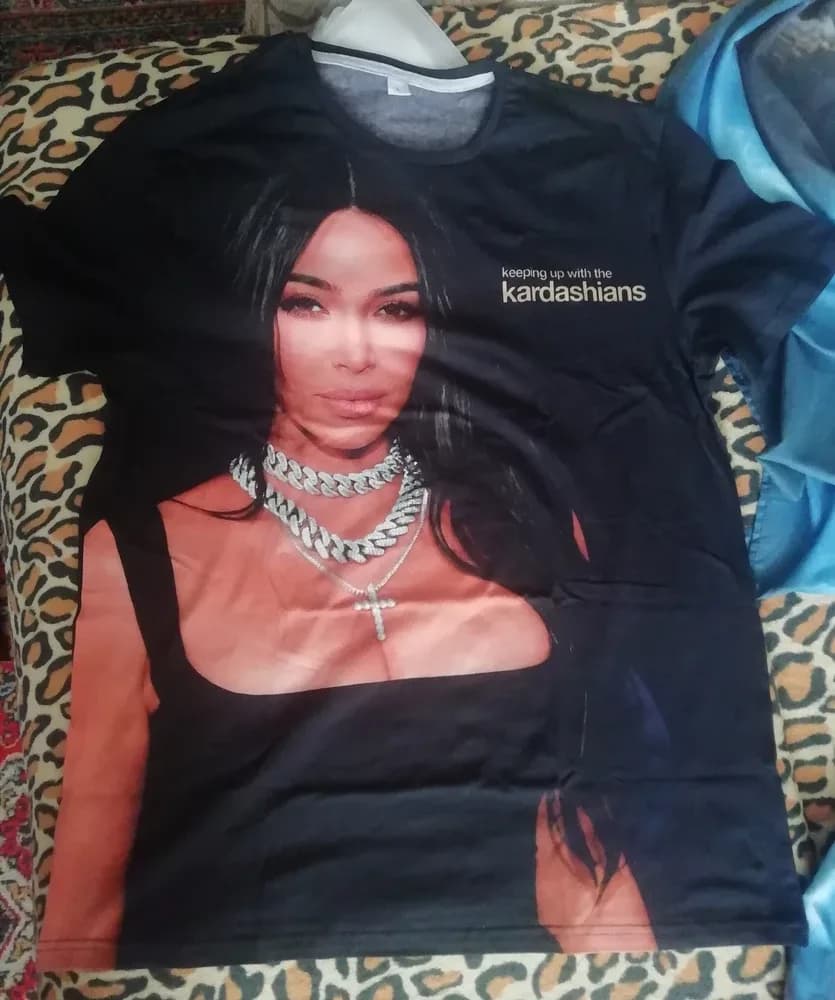 Фото-отзыв покупателя — Мужская футболка оверсайз с принтом «Kim Kardashian — Ким Кардашьян», Lacotton