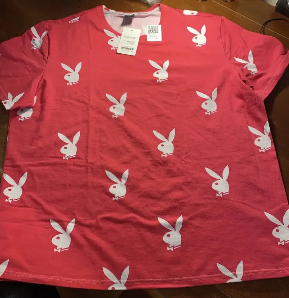 Фото-отзыв покупателя — Женская базовая футболка с принтом «Playboy Bunny — PLAYBOY — ПЛЕЙБОЙ», Lacotton