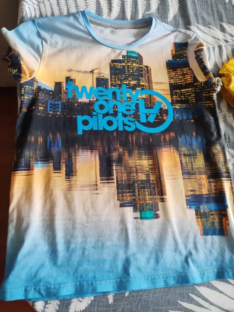 Фото-отзыв покупателя — Детское худи с принтом «Twenty One Pilots», Lacotton