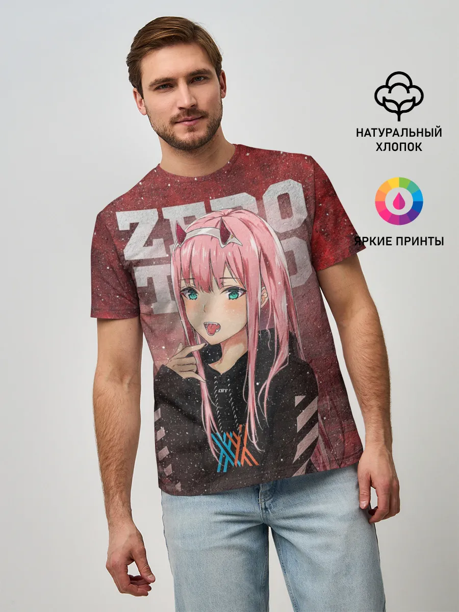 Мужская базовая футболка / Zero Two в толстовке