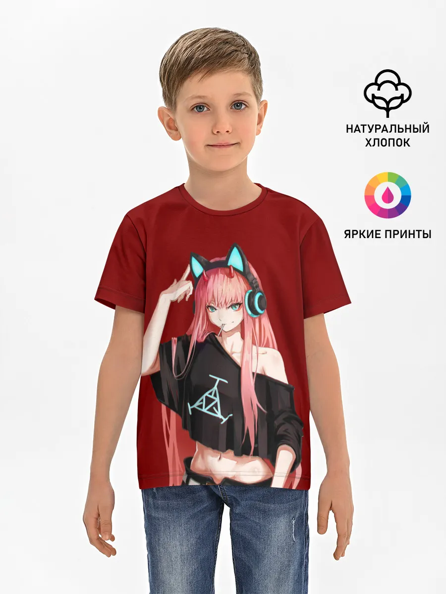 Детская базовая футболка / Zero Two в наушниках