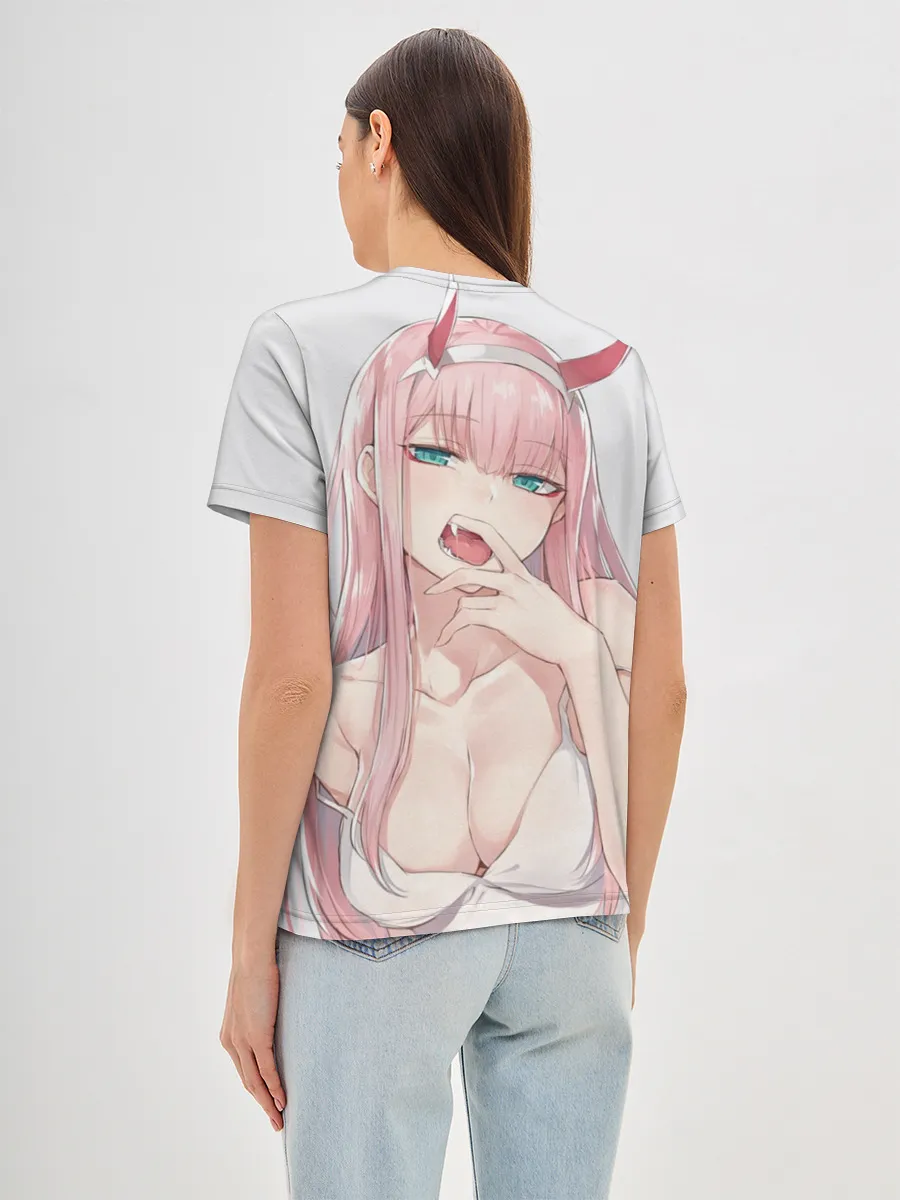 Женская базовая футболка / Ahegao Zero Two