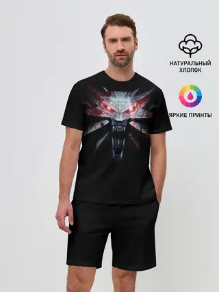 Мужской костюм с шортами / Медальон