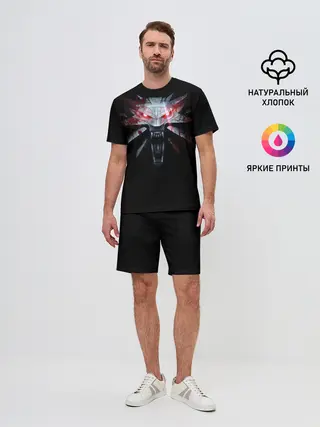 Мужской костюм с шортами / Медальон