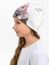 Детская шапка / Пауэр скучает на белом фоне