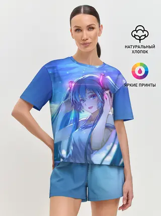 Женская пижама с шортами / Miku на фоне космоса