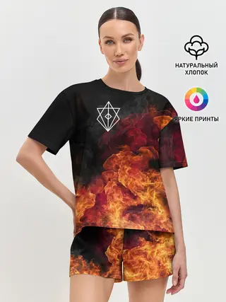 Женская пижама с шортами / В огне