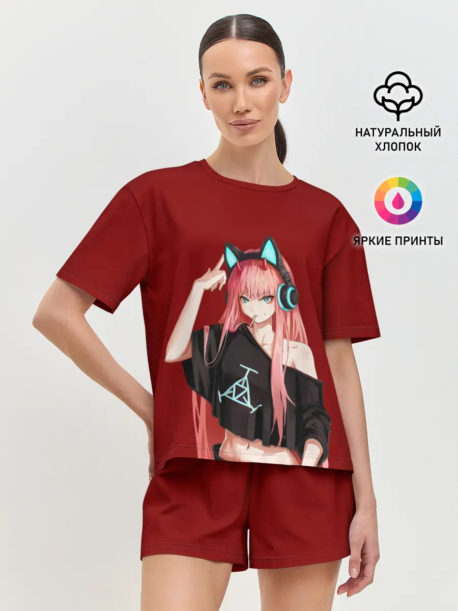 Женская пижама с шортами / Zero Two в наушниках