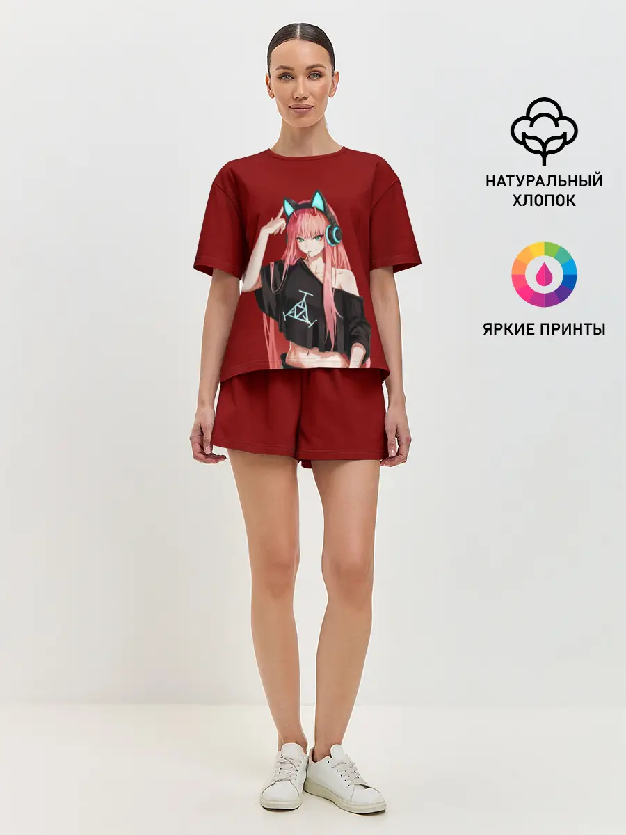 Женская пижама с шортами / Zero Two в наушниках