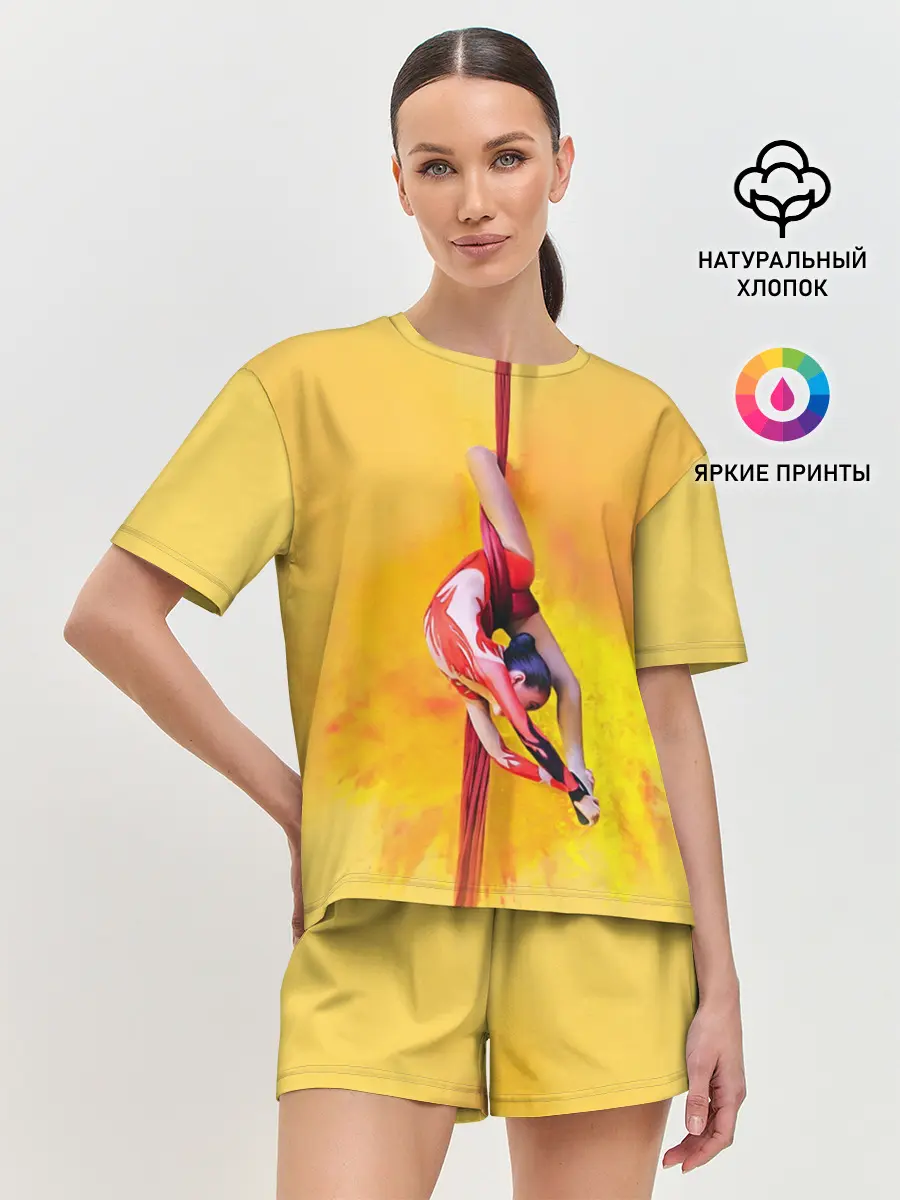 Женская пижама с шортами / Гимнастика на полотнах