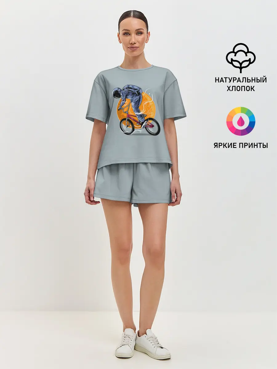 Женская пижама с шортами / Космический велосипедист