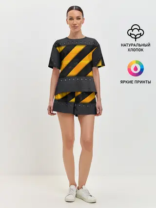 Женская пижама с шортами / Металлическая преграда