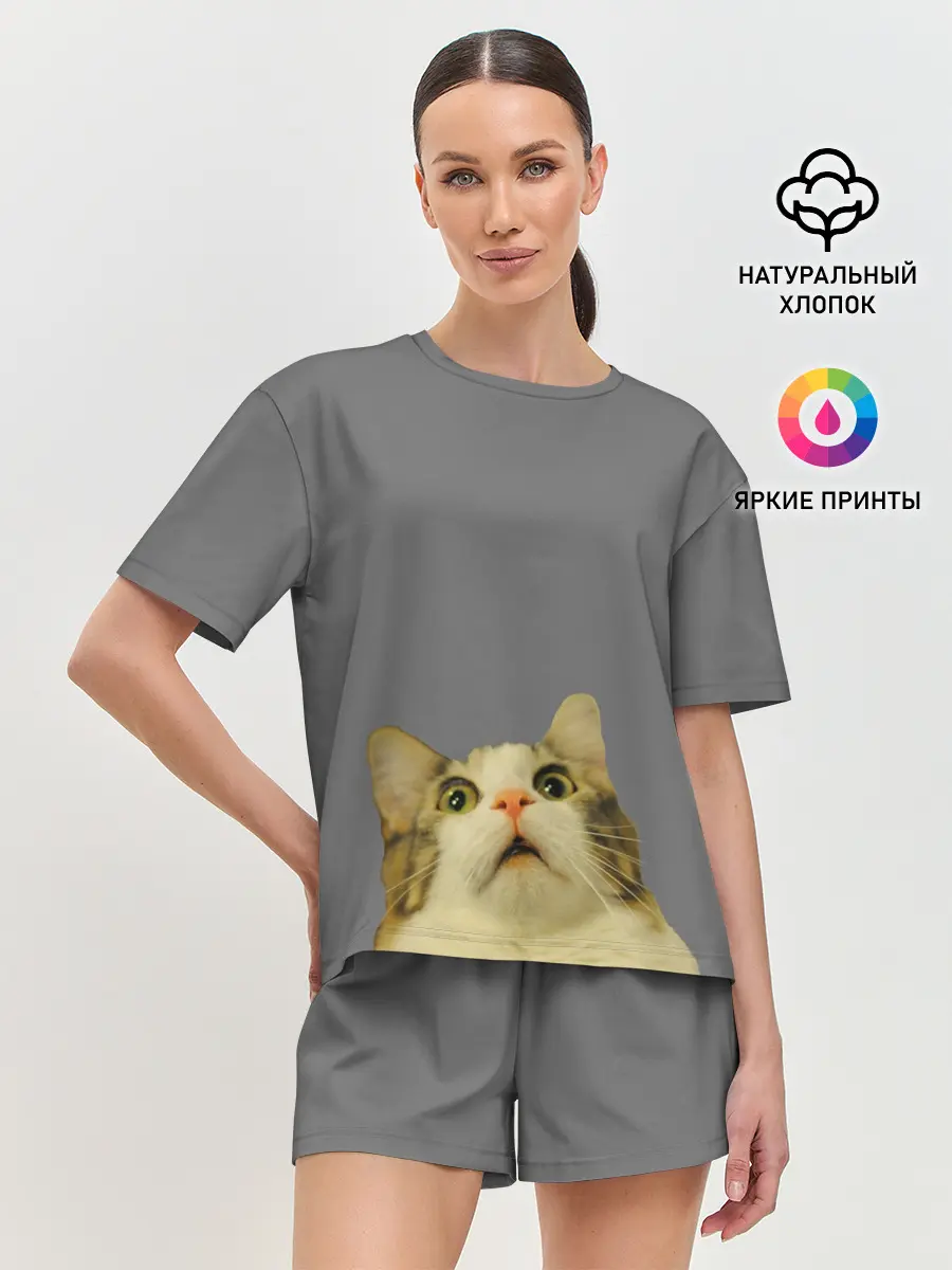 Женская пижама с шортами / Коте смотрит вверх