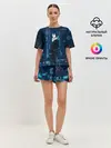 Женская пижама с шортами / Ято на фоне города