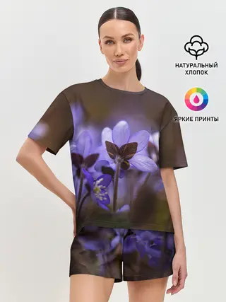 Женская пижама с шортами / хрупкий цветок фиалка