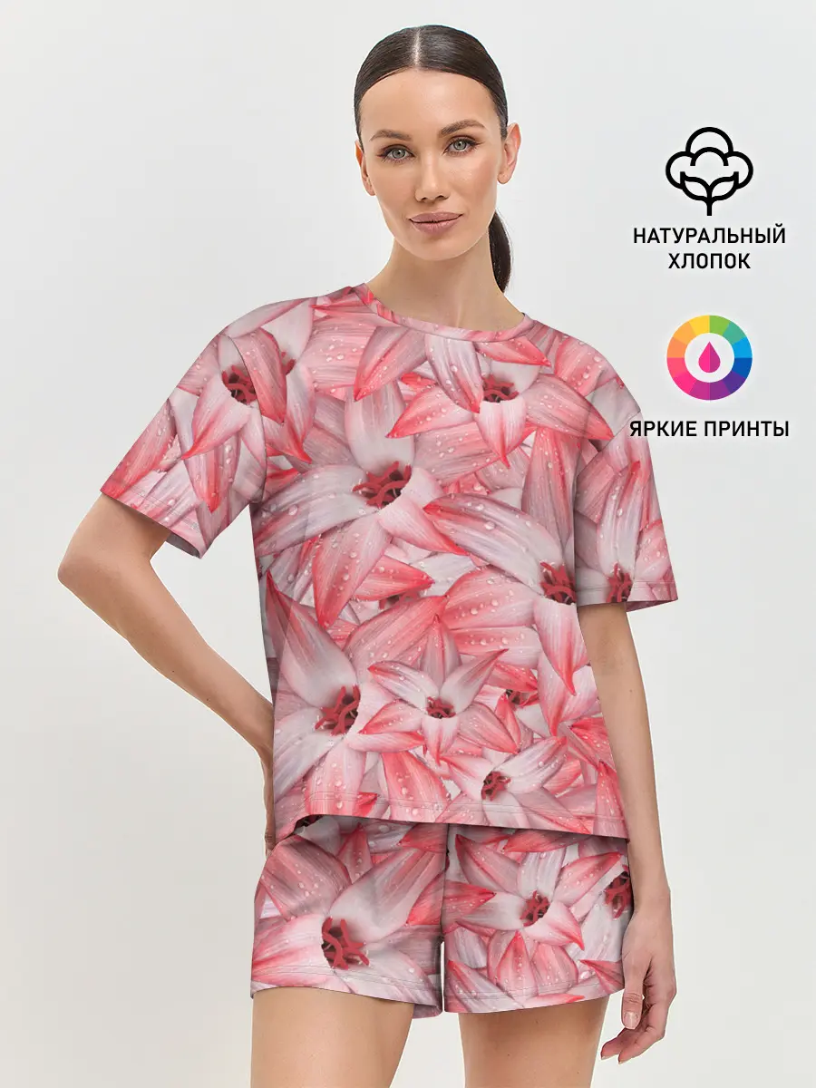 Женская пижама с шортами / Красные Цветы