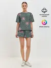 Женская пижама с шортами / Красные розы на зеленом фоне