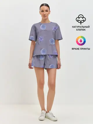 Женская пижама с шортами / Голубые камелии на сером