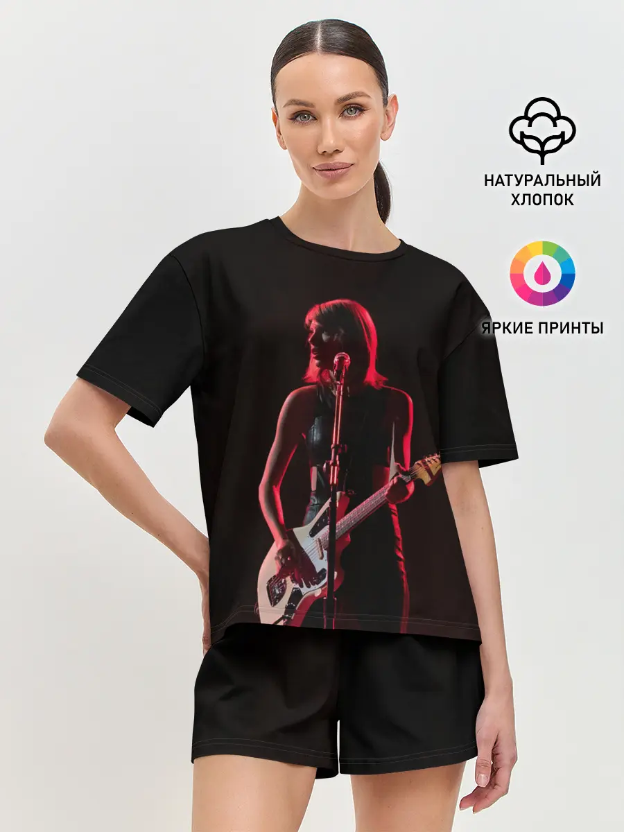 Женская пижама с шортами / Тейлор на концерте