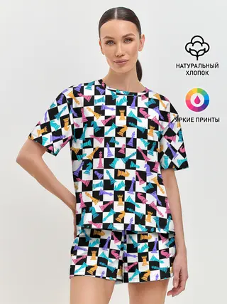 Женская пижама с шортами / Разноцветные Шахматные Фигуры