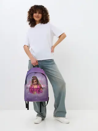  / Ariana Grande