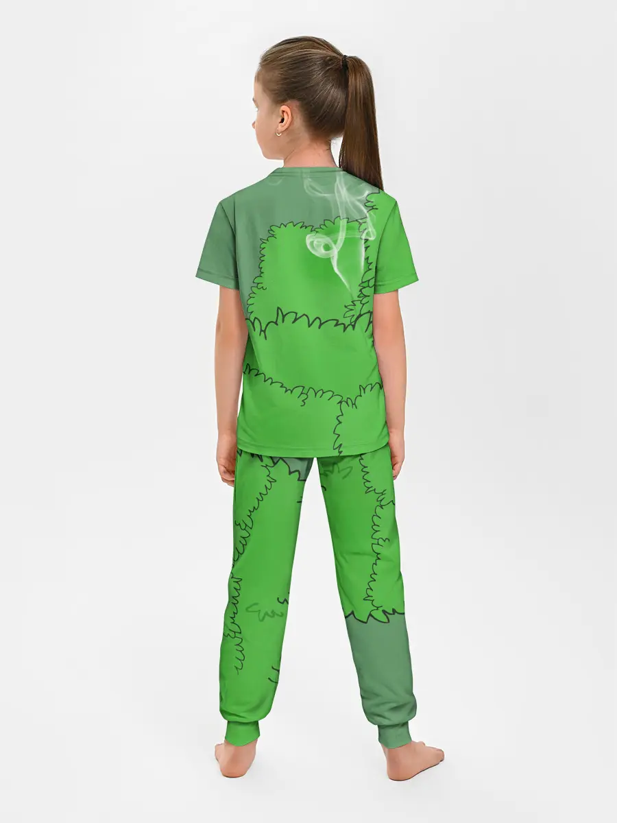 Детская пижама с брюками / Шашлыки из кустов