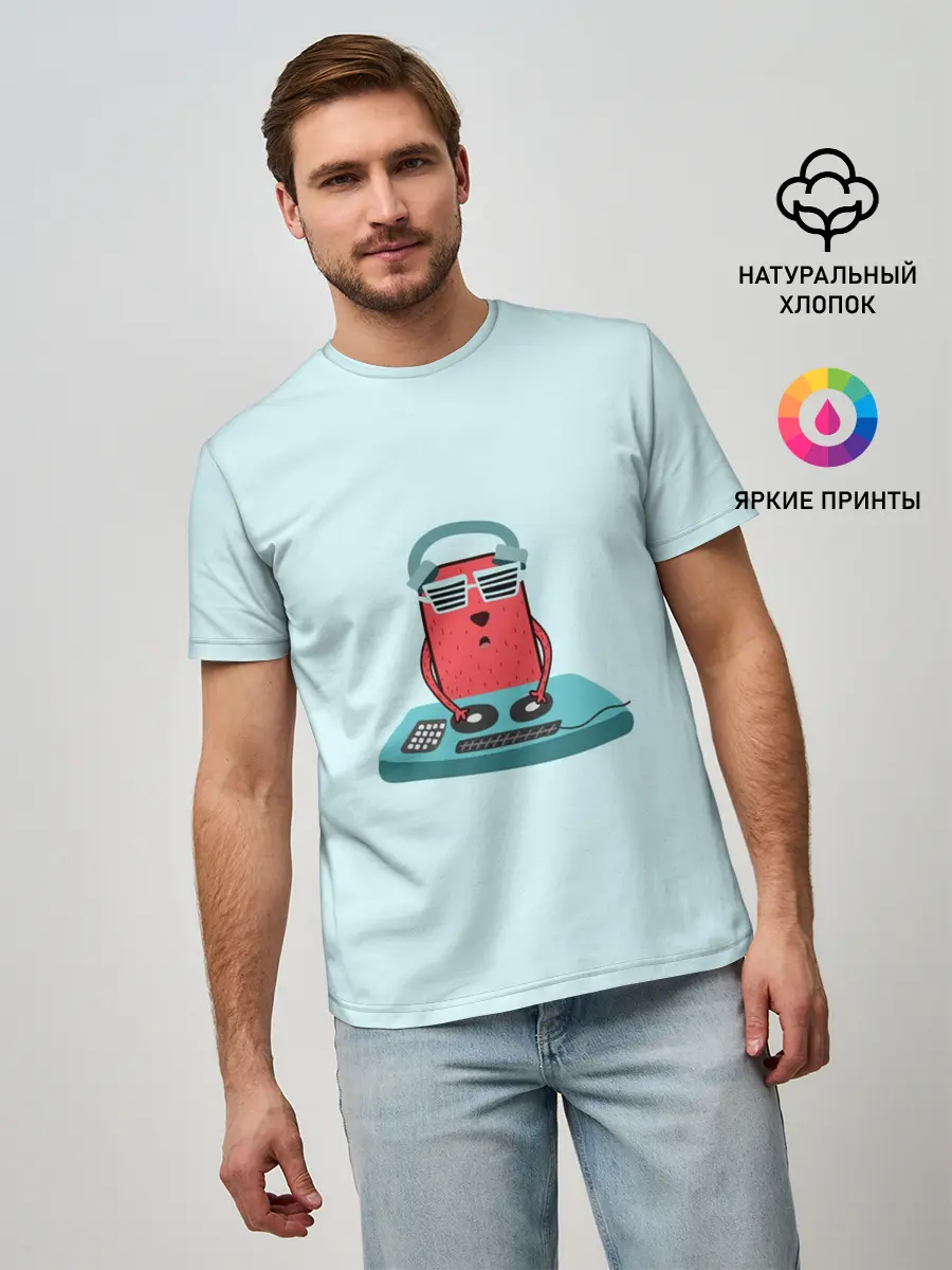 Мужская базовая футболка / Воспроизведение