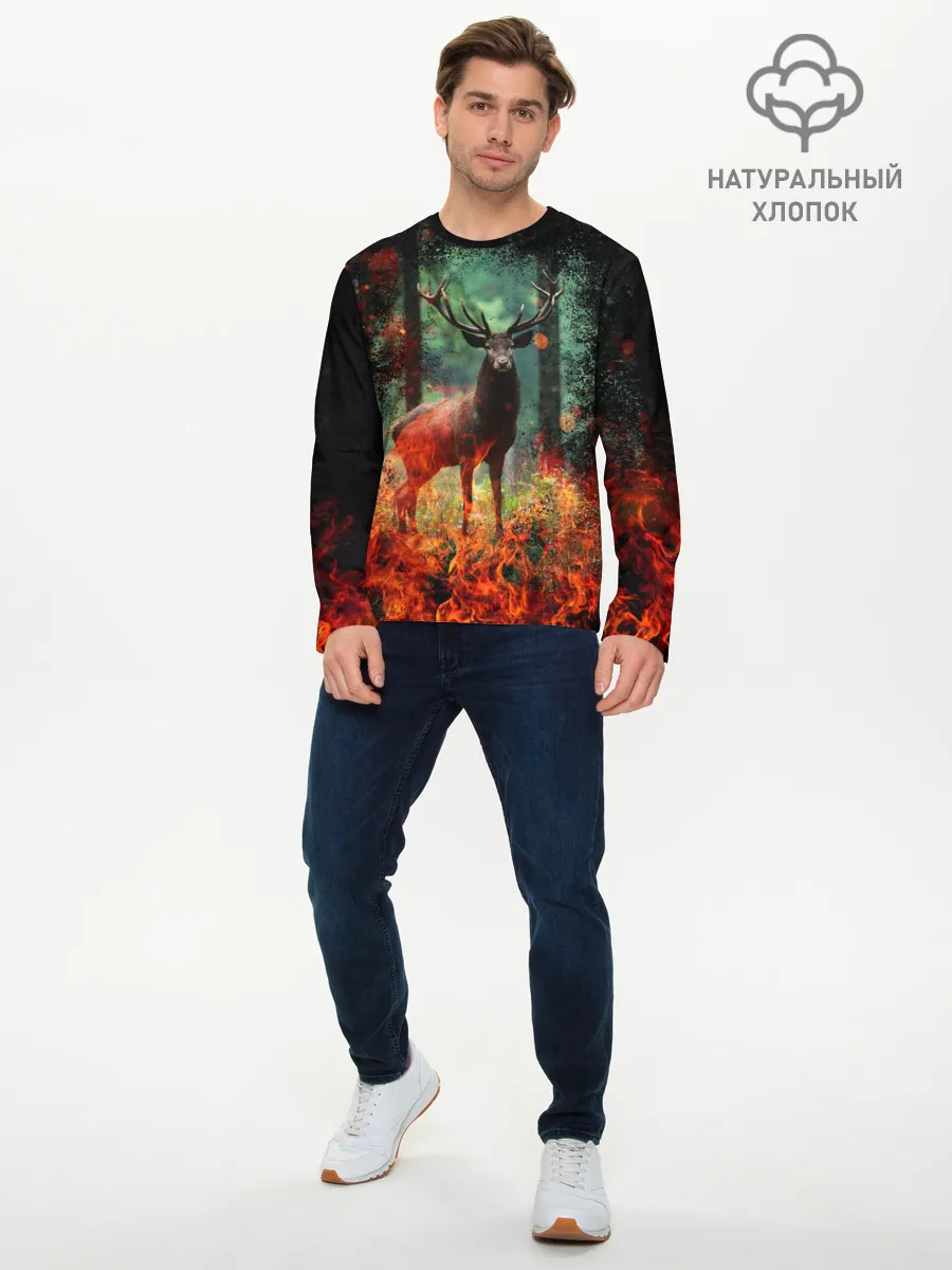 Мужской лонгслив базовый / Олень в горящем лесу Сибири