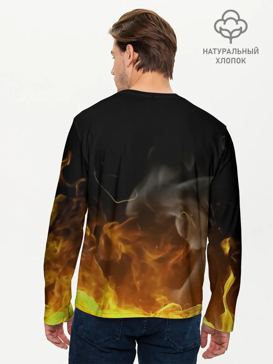 Мужской лонгслив базовый / Танджиро Камадо в огне