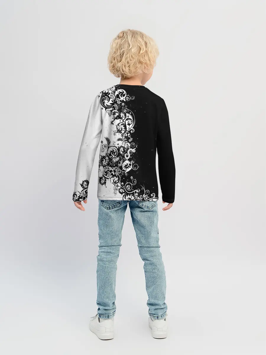 Детский лонгслив / Черно-белый узор.