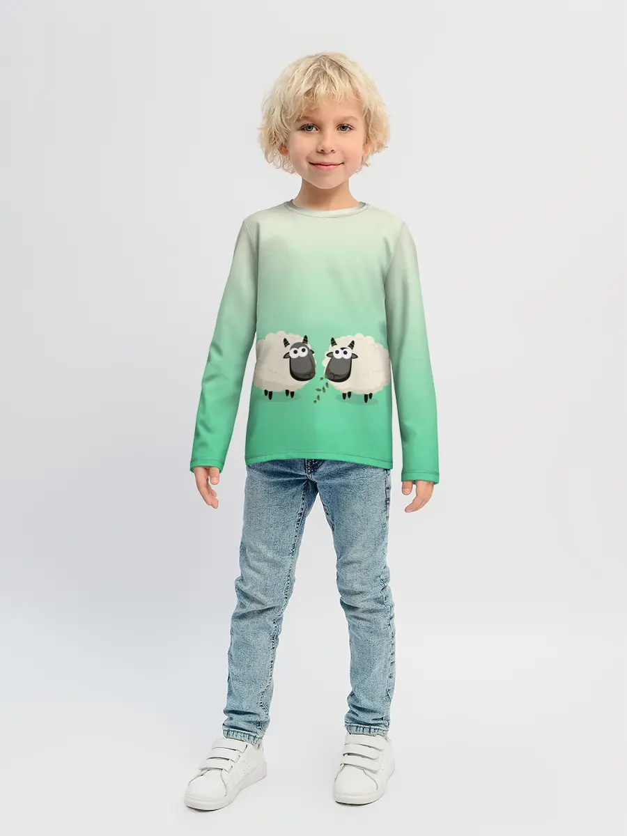 Детский лонгслив / две овечки пасутся на лугу