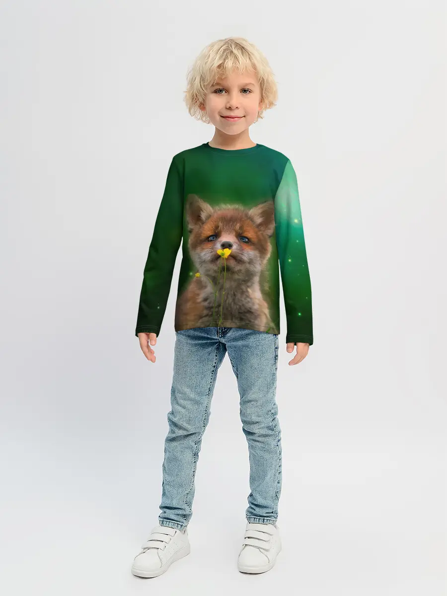 Детский лонгслив / Лисенок нюхает цветок