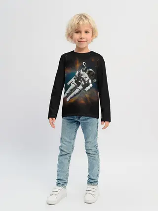 Детский лонгслив / Космонавт в космосе