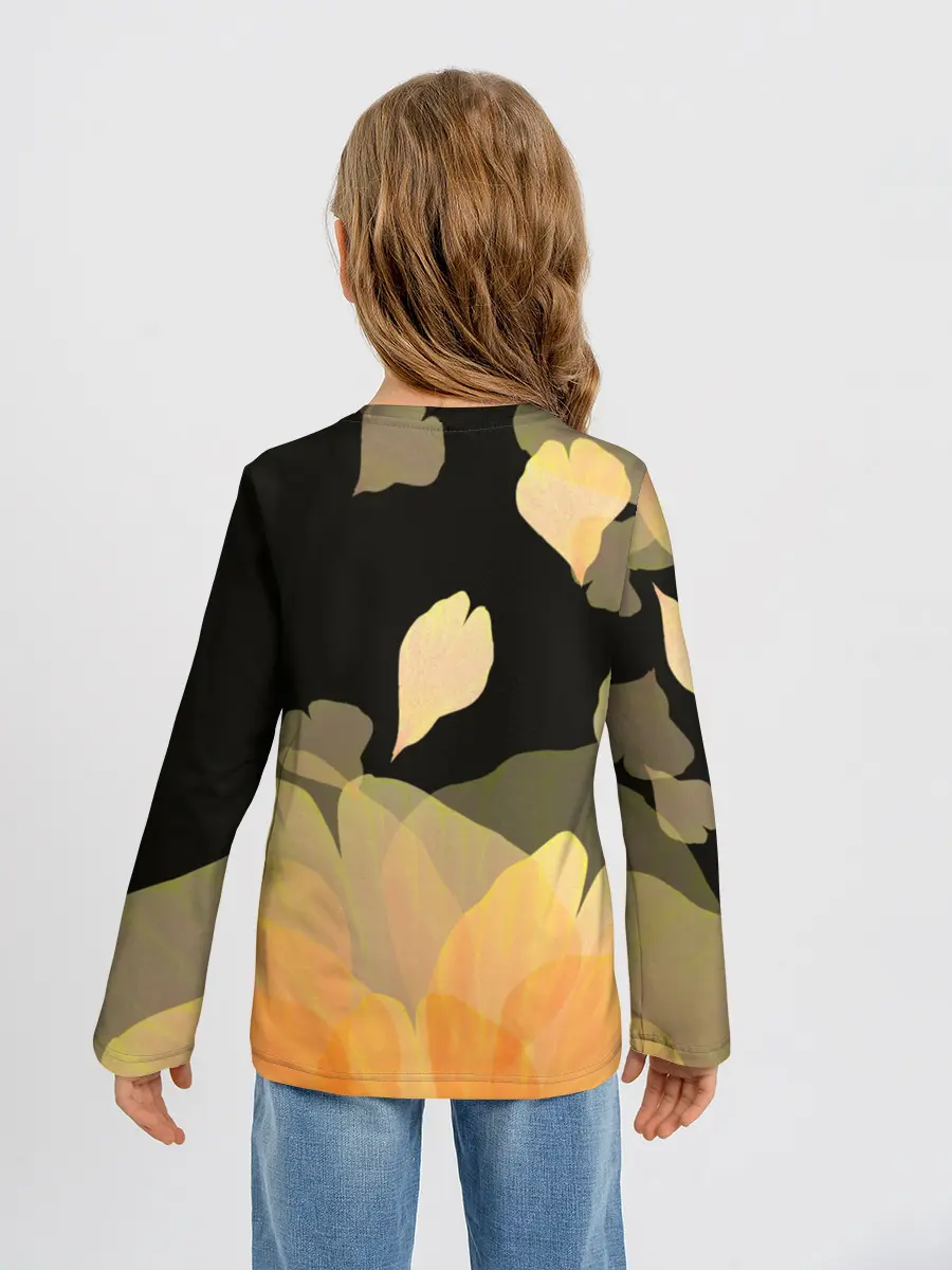 Детский лонгслив / Аниме девушка в интересном наряде