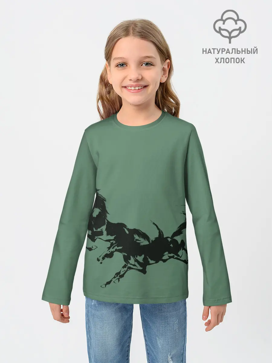 Детский лонгслив / черные кони