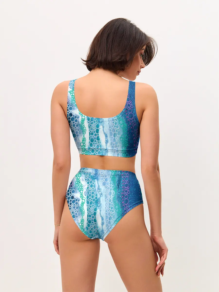 Женские топ и трусы / Водопад красочной пены