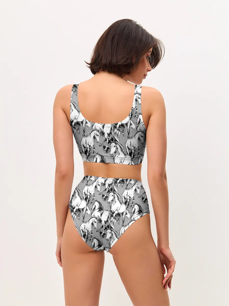Женские топ и трусы / Белые лошади