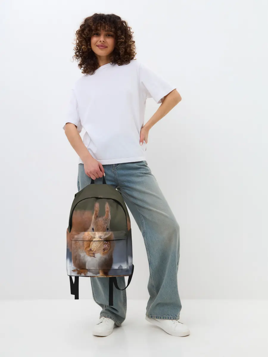 Рюкзак джинсовый / белка с орехом на снегу