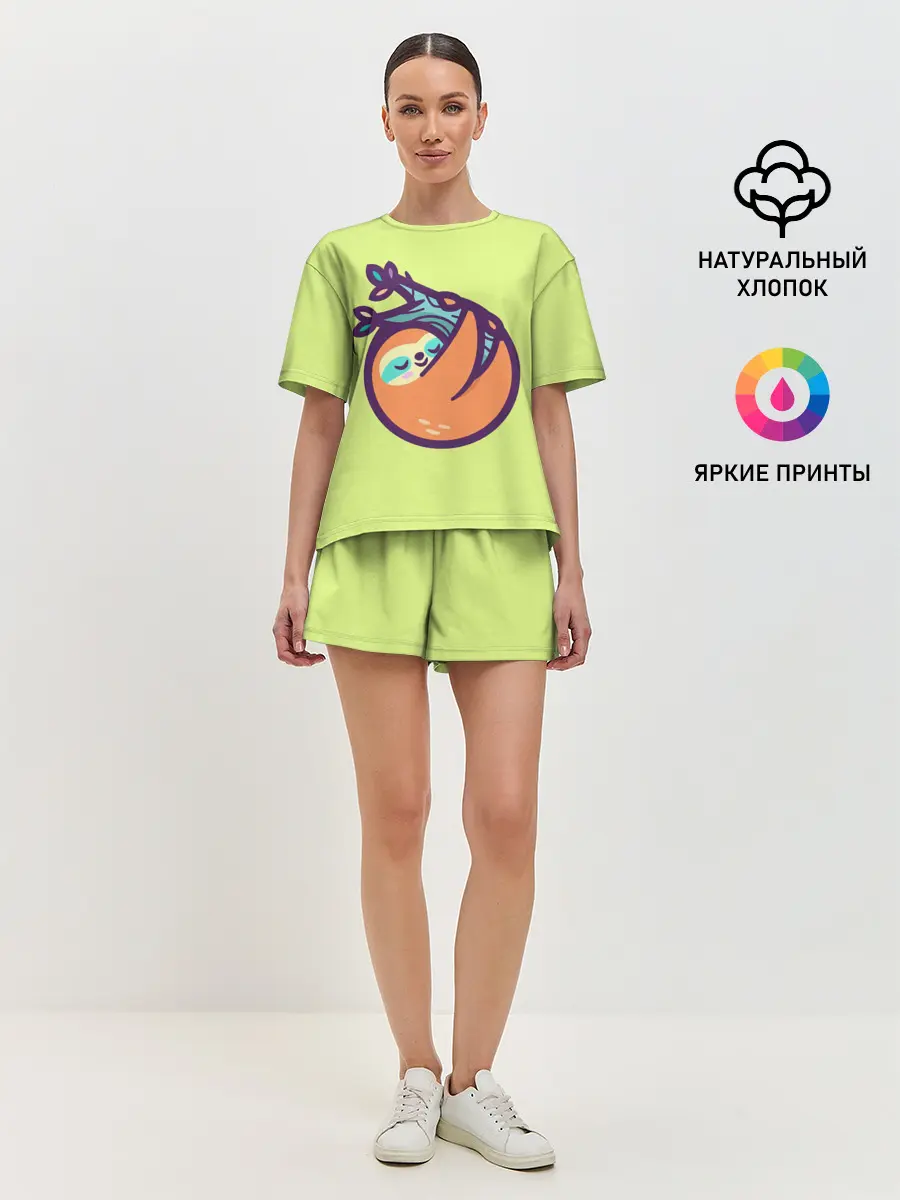 Женская пижама с шортами / Ленивец спит на ветке рисунок