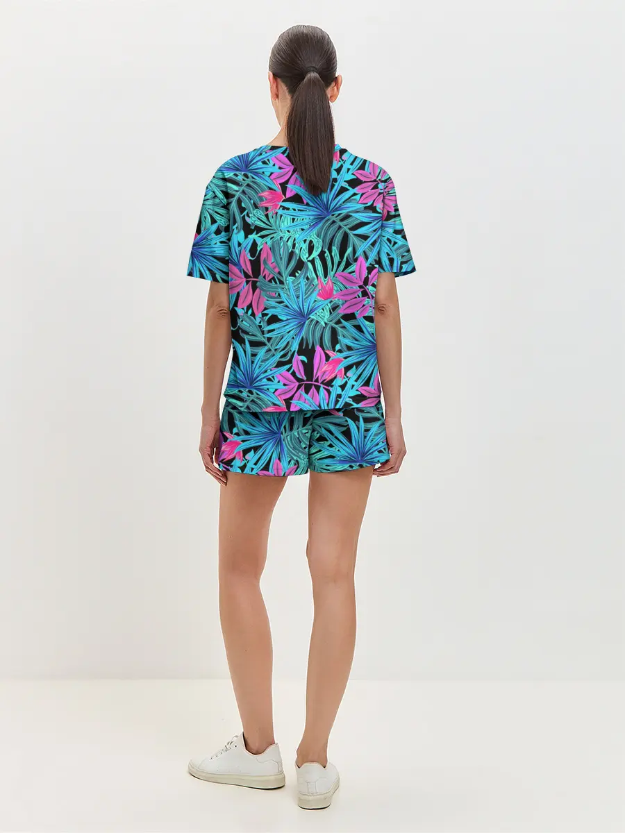 Женская пижама с шортами / Яркие цветы