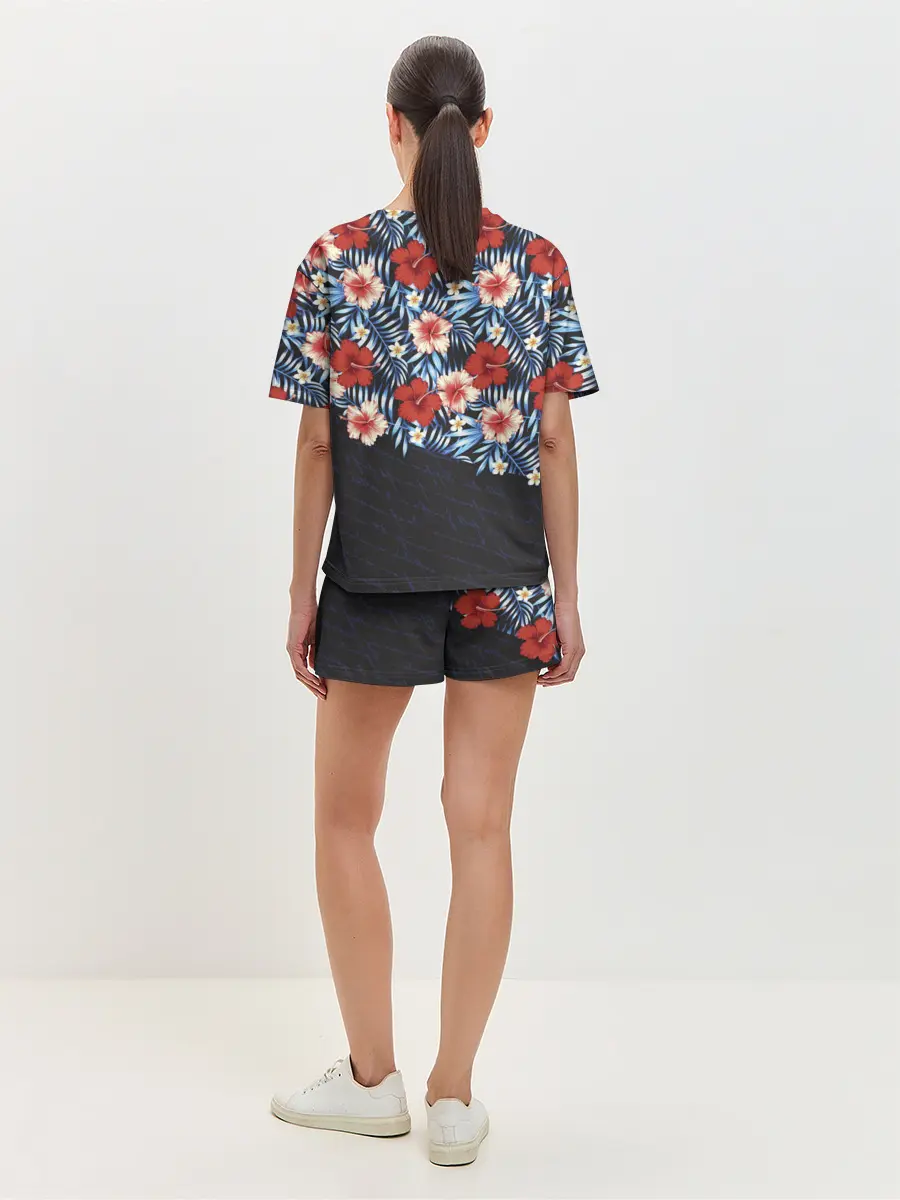 Женская пижама с шортами / Flowers with inscriptions