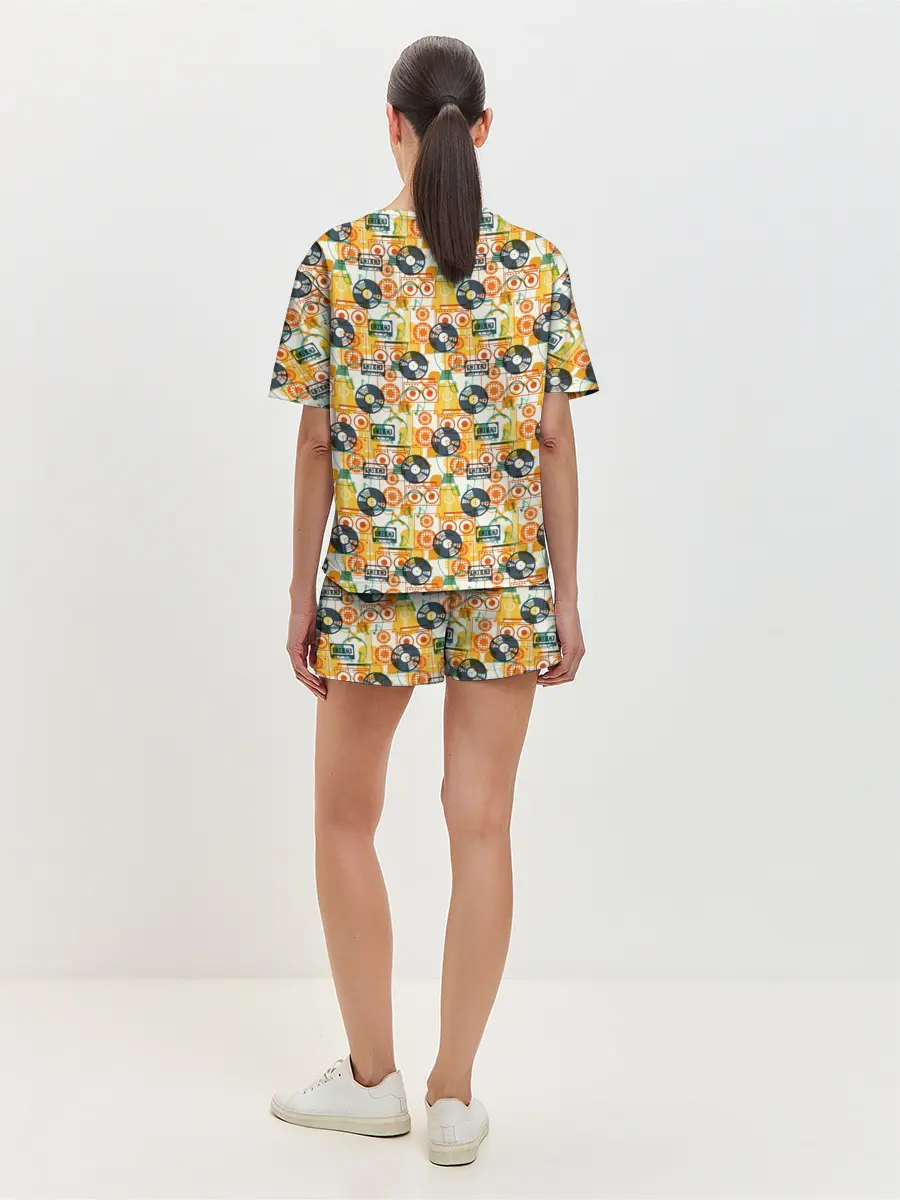 Женская пижама с шортами / Музыка