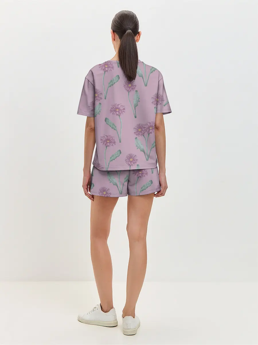 Женская пижама с шортами / Розовые герберы на розовом фоне