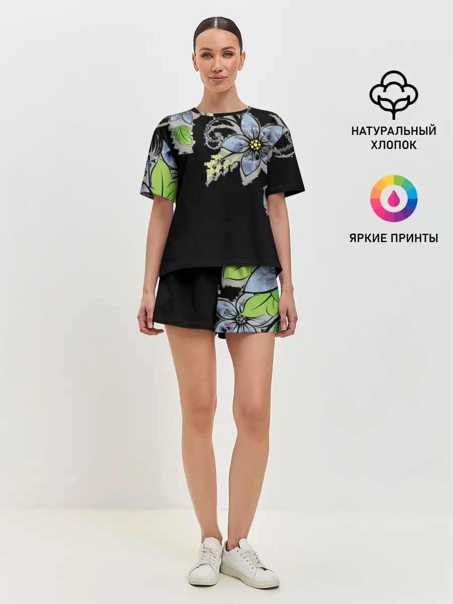 Женская пижама с шортами / Цветочная композиция с бабочками