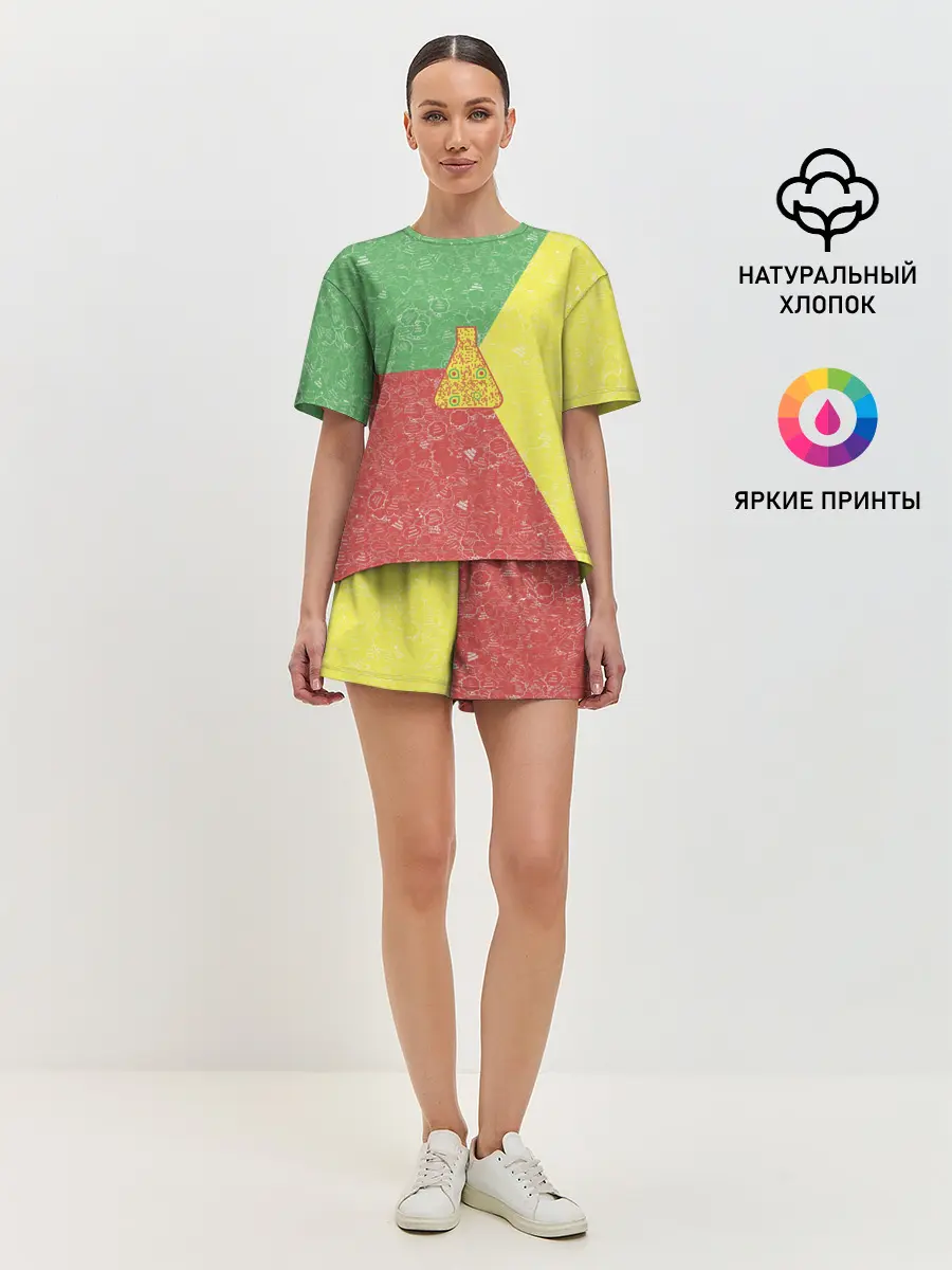 Женская пижама с шортами / Колба на фоне АПВ 3.1.8