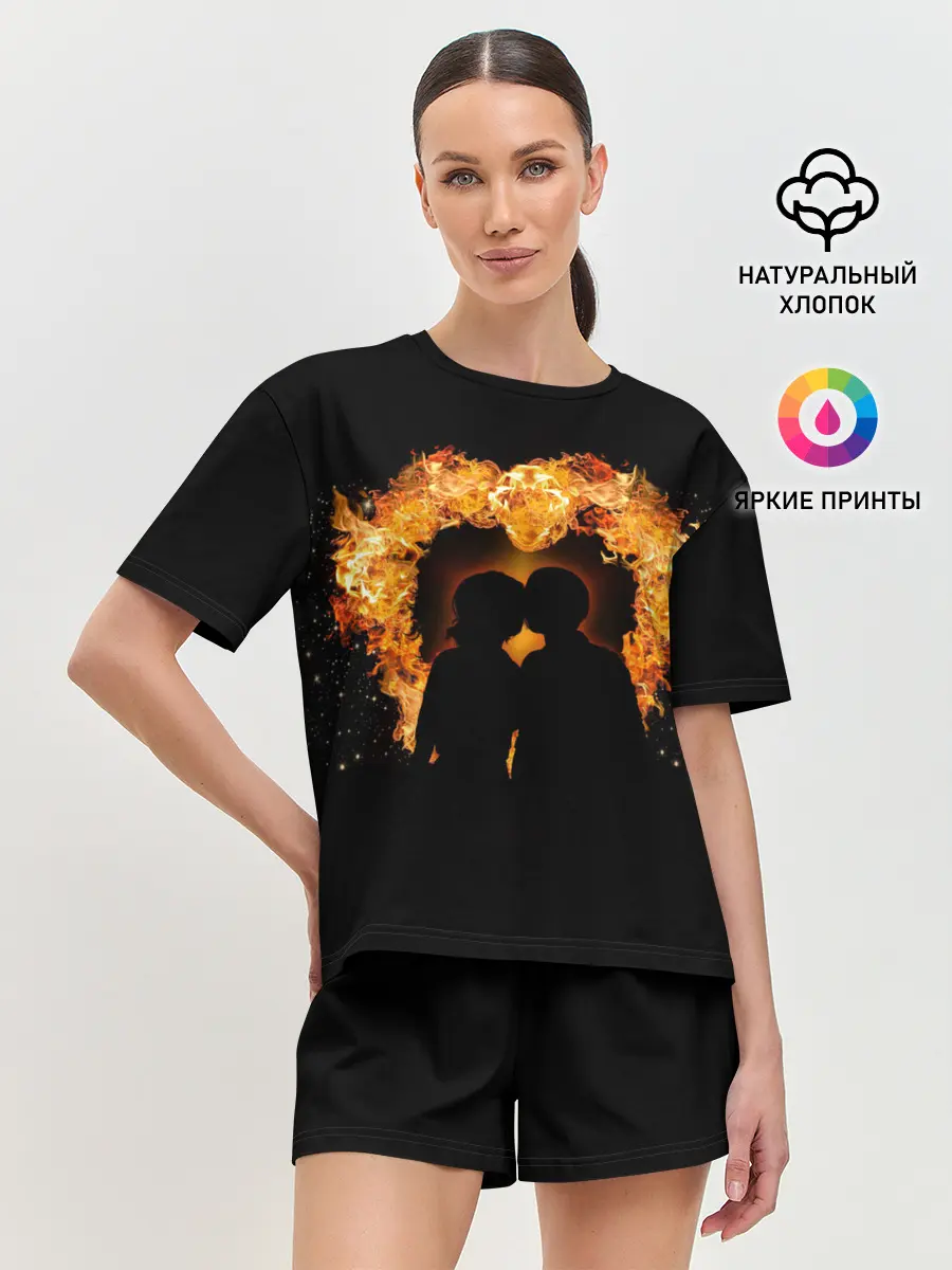 Женская пижама с шортами / Пара в огненном сердце