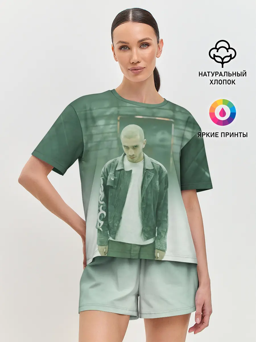 Женская пижама с шортами / Хаски в комнате