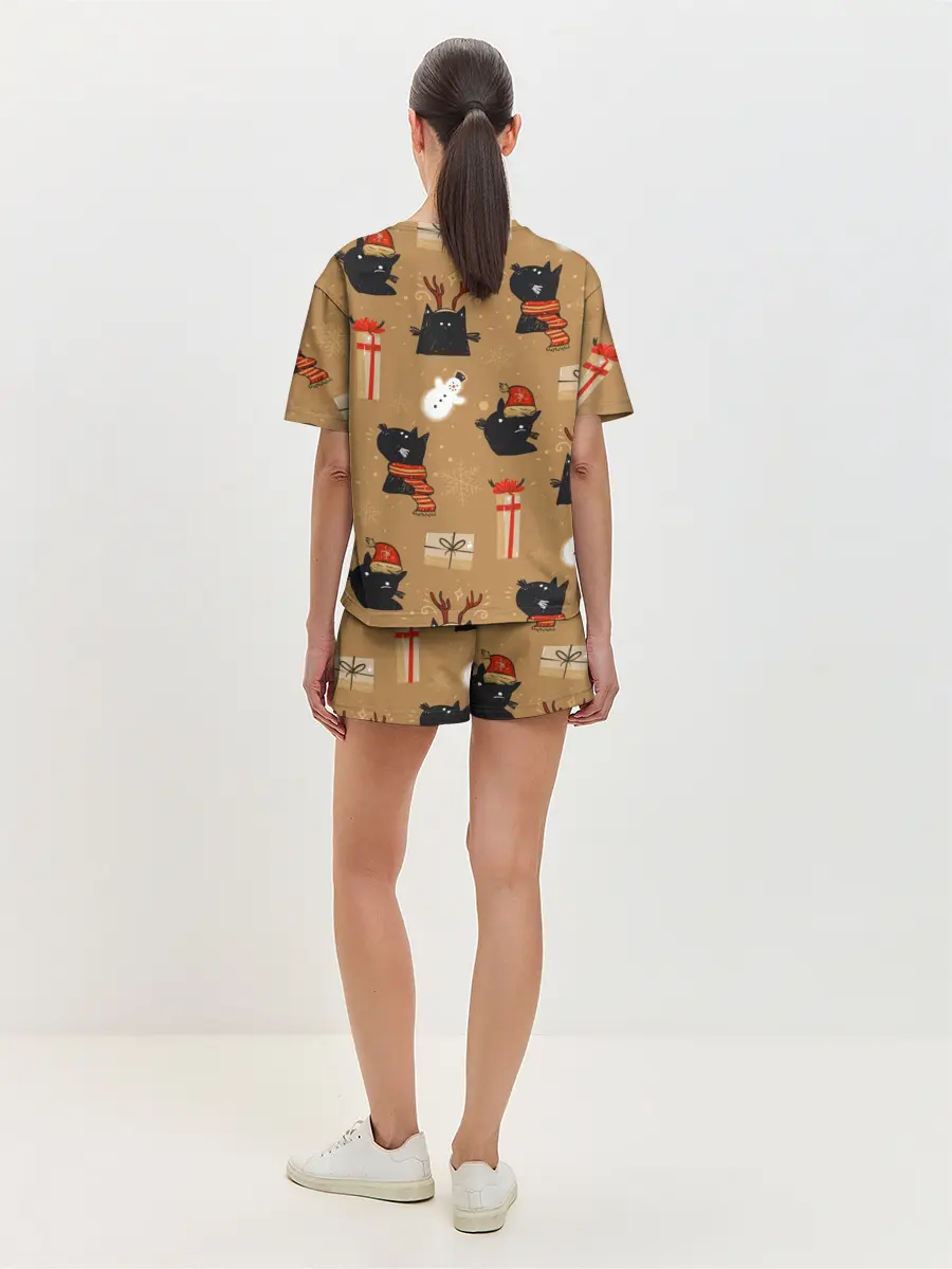 Женская пижама с шортами / Черные новогодние коты