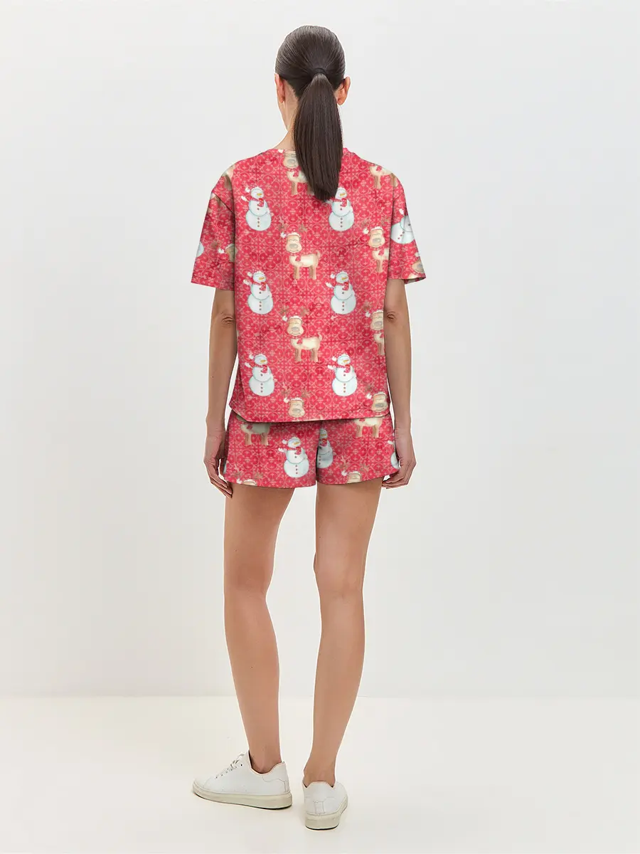 Женская пижама с шортами / Снеговики и олени