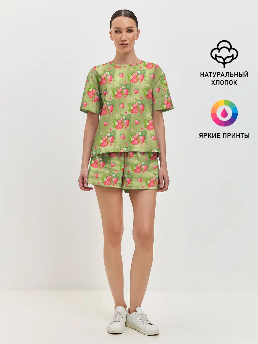 Женская пижама с шортами / Клубничка паттерн